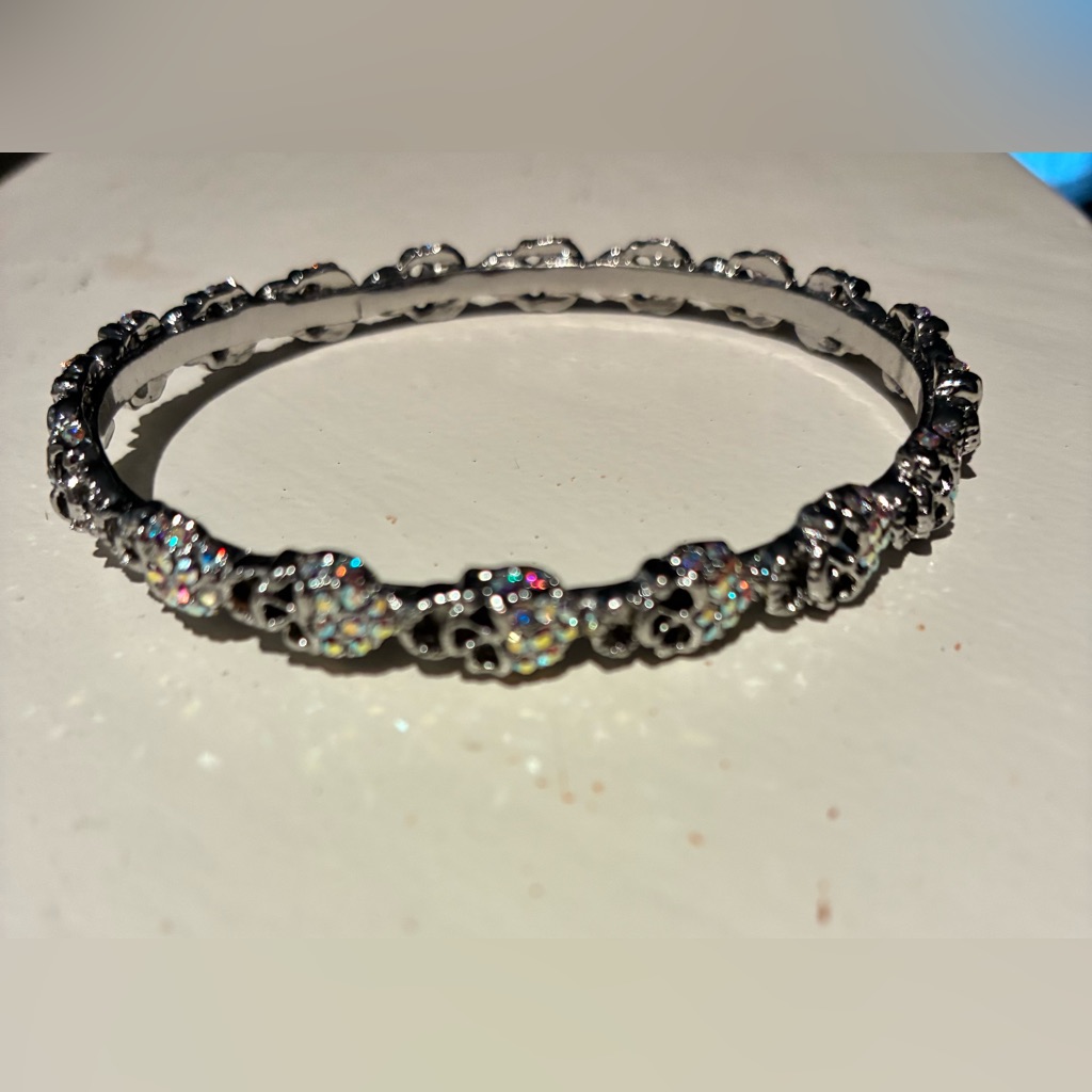 Elegant Silver And Multicolor Crystal Skull Bracelet. Classic Silver Look
